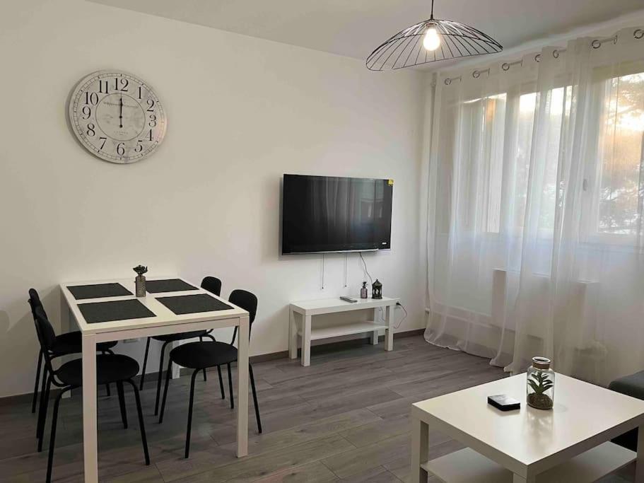 Appartement Renove - Vandoeuvre Les Nancy ภายนอก รูปภาพ